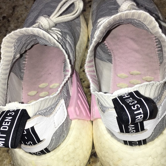 Adidas NMD R2 - Picture 7 of 9